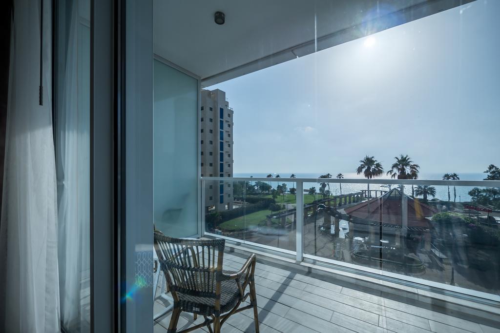 David Tower Hotel Netanya By Prima Hotels - 16 Years Plus Екстериор снимка