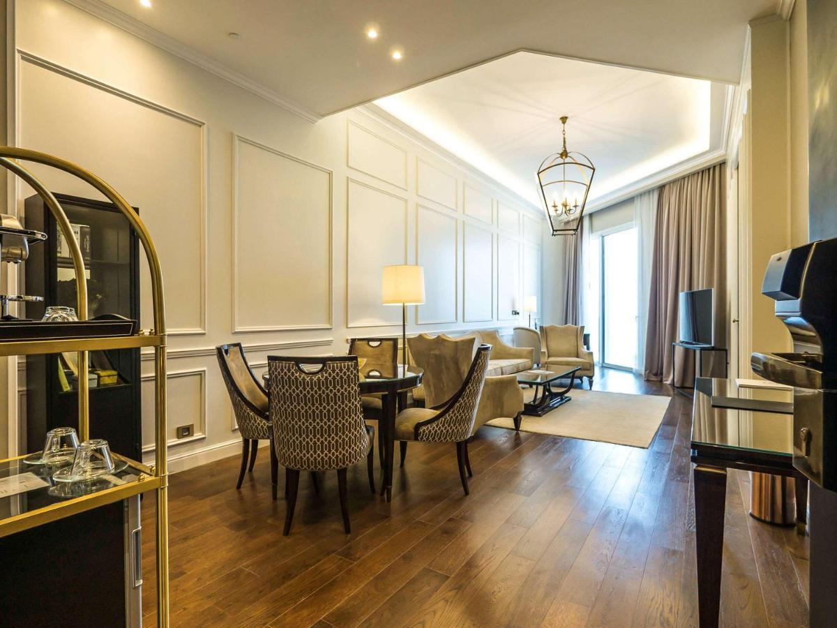 David Tower Hotel Netanya By Prima Hotels - 16 Years Plus Екстериор снимка A living room in a suite at the hotel